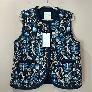 NWT Bagatelle Collection Quilted Floral Barn Vest Blue Pocket Women's Large